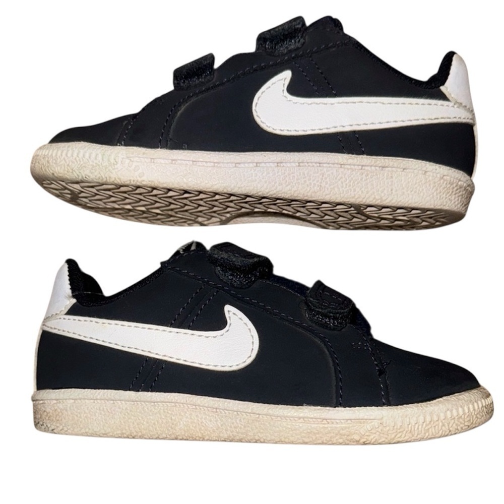 Nike Kids Black and White Velcro Sneakers Size 7.5 Toddler